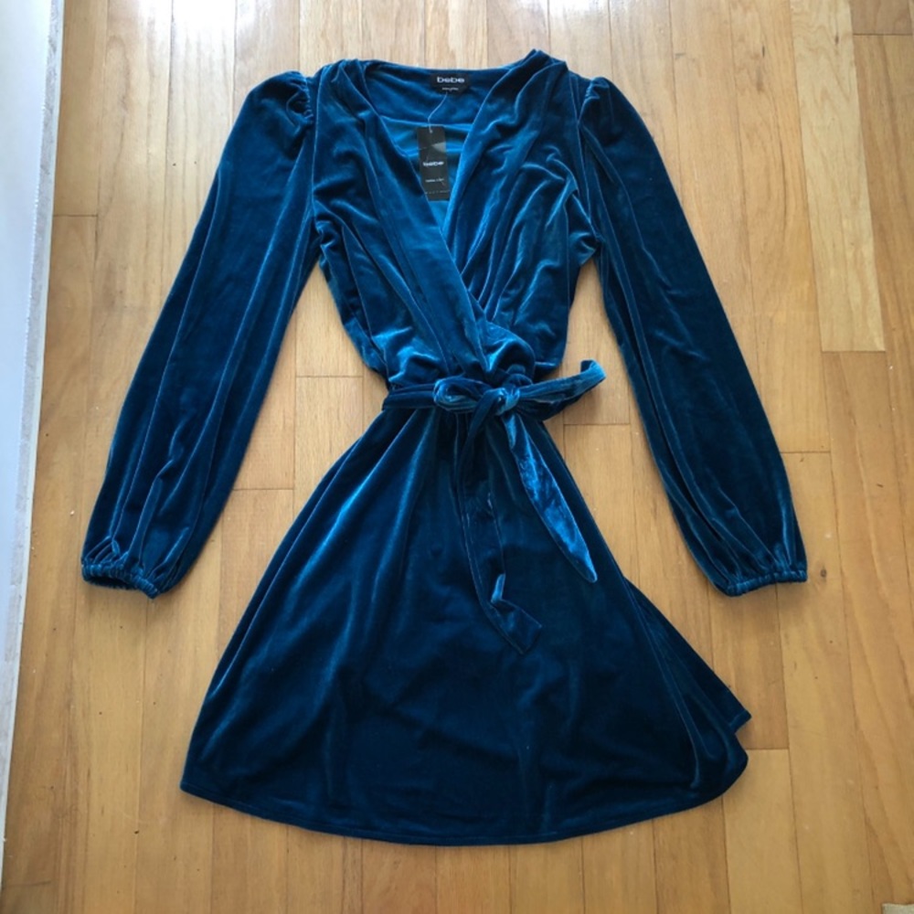 NWT Bebe velvet wrap dress - Picture 5 of 11